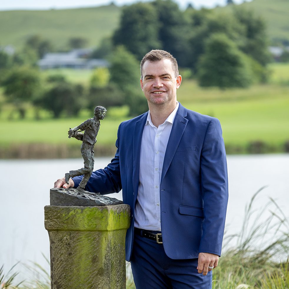 Jonathan Menteath - Director of Golf - Gowrie Farm Jonathan Menteath - Director of Golf - Gowrie Farm